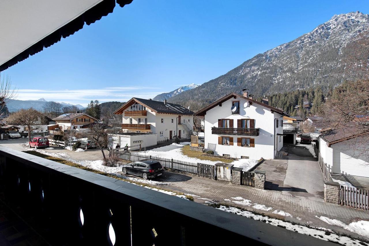 Fewo Christina Garmisch-Partenkirchen Exteriör bild