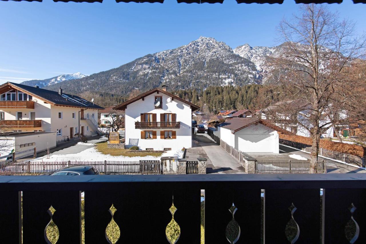 Fewo Christina Garmisch-Partenkirchen Exteriör bild